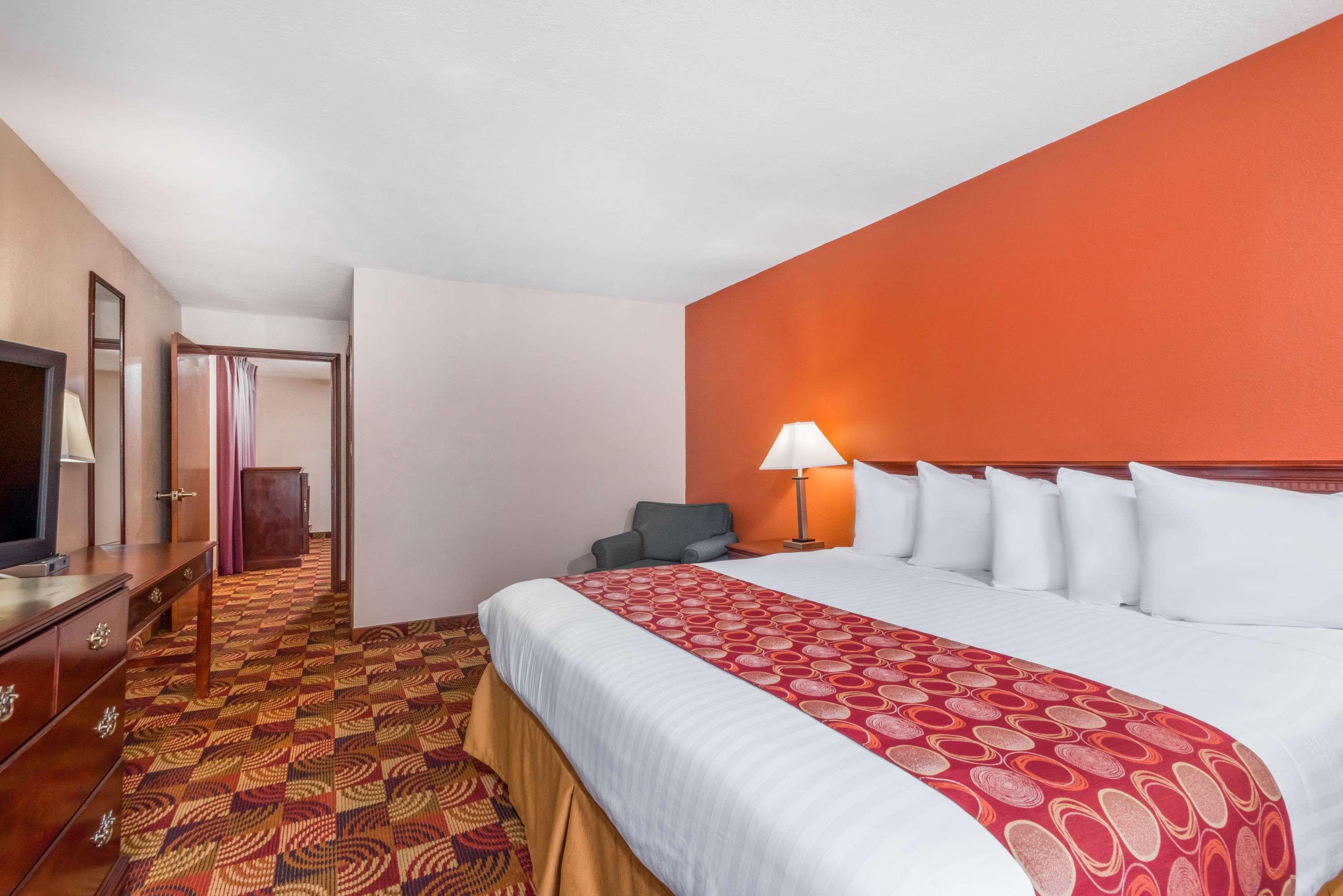 Baymont By Wyndham Plainfield/ Indianapolis Arpt Area Hotel Exterior photo